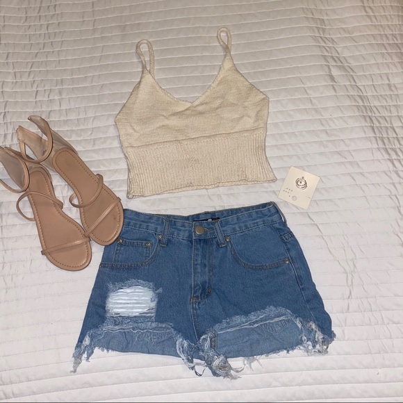 Cute Top - Picture 2 of 8